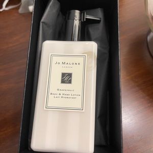 Brand New - Jo Malone’s New fragrance - Grapefruit Body & Hand Lotion. 8.5oz.